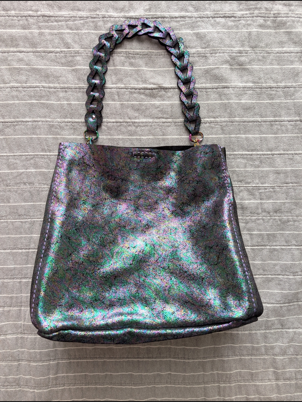 Rare Unique Iridescent Black Pink Green Butterfly Bucket Tote with Braided Strap - Picture 2 of 12